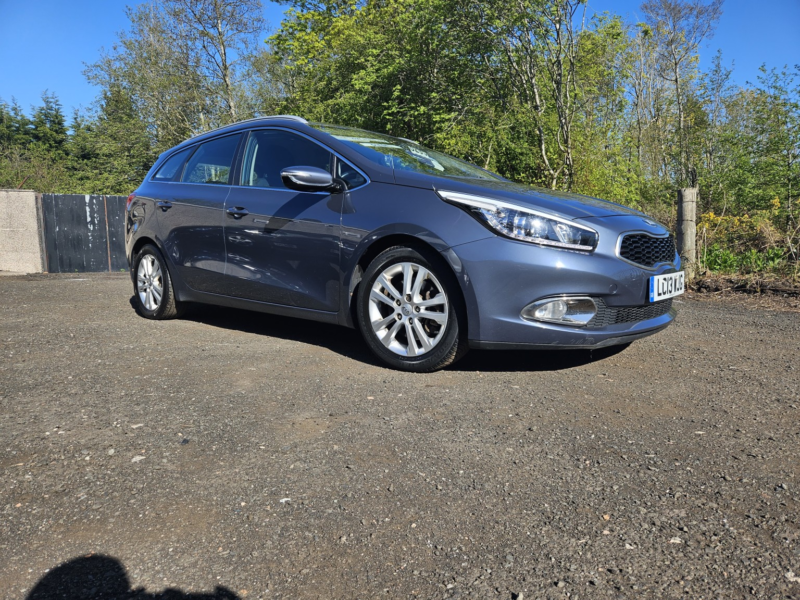 2013 Kia Ceed 1.6 Crdi Ecodynamics 2 in Blue — image 1