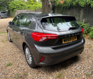 2018 Ford Focus 1.0t Ecoboost Titanium Euro 6 (s/s) 5dr in Grey — image 5