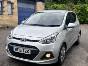 2015 Hyundai I10 1.0 Se Hatchback 5dr Petrol Manual Euro 5 (66 Ps) ++£20 Road Tax++ in Silver — image 3