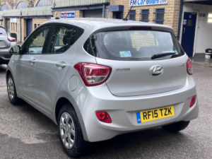 2015 Hyundai I10 1.0 Se Hatchback 5dr Petrol Manual Euro 5 (66 Ps) ++£20 Road Tax++ in Silver — image 4