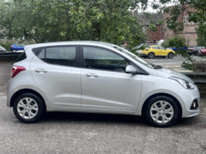 2015 Hyundai I10 1.0 Se Hatchback 5dr Petrol Manual Euro 5 (66 Ps) ++£20 Road Tax++ in Silver — image 6