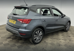 2023 SEAT Arona 1.0 Tsi Evo Se in Grey — image 2