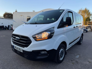 2018 Ford Transit Custom 2.0 300 Ecoblue Crew Van L1 H1 Euro 6 5dr (6 Seat) in White — image 2