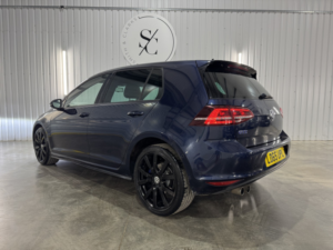 2015 Volkswagen Golf 1.4 Tsi Gte in Blue — image 4