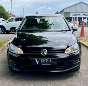 2015 Volkswagen Golf 1.6 Tdi Bluemotion Tech Match in Black — image 2