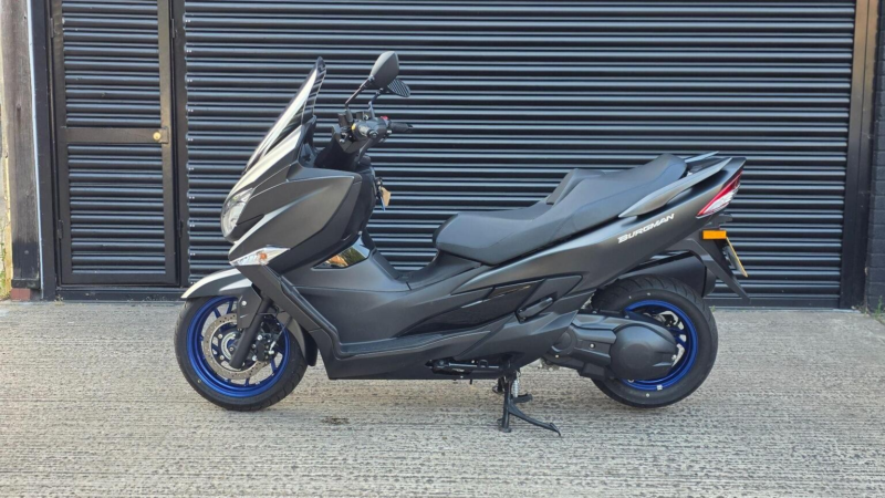 2022 Suzuki Burgman 400 400 CVT Euro 5 in Black — image 1