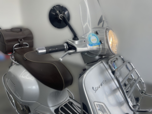 2017 Piaggio Vespa Gts 300 Super Abs in Grey — image 6