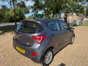 2015 Hyundai I10 1.2 Premium Hatchback 5dr Petrol Manual Euro 5 (87 Ps) in Grey — image 3