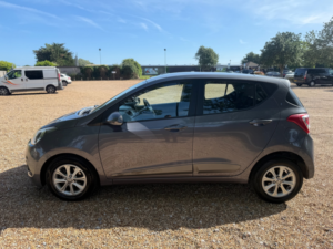 2015 Hyundai I10 1.2 Premium Hatchback 5dr Petrol Manual Euro 5 (87 Ps) in Grey — image 6