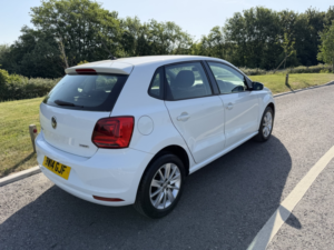 2014 Volkswagen Polo 1.0 Bluemotion Tech Se in White — image 3