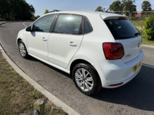 2014 Volkswagen Polo 1.0 Bluemotion Tech Se in White — image 5