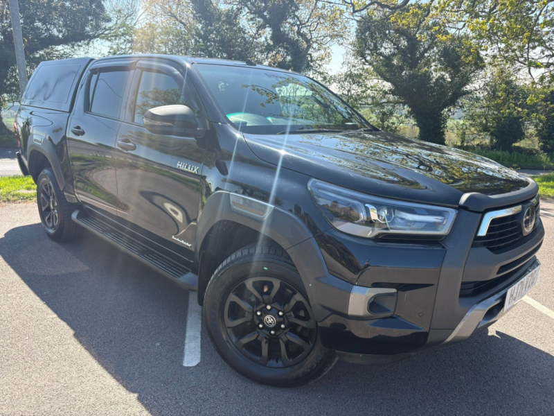 2021 Toyota Hilux 2.8 D-4d Invincible X in Black — image 1