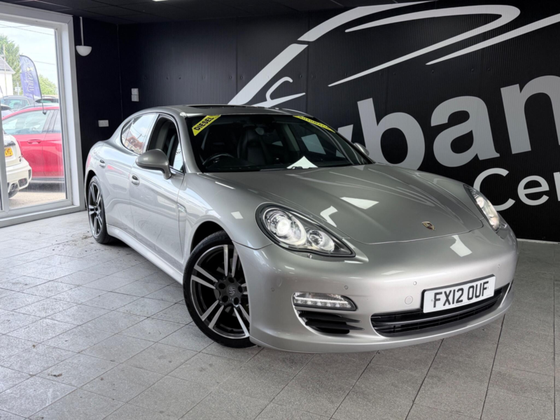 2012 Porsche Panamera 3.0d V6 Tiptronics Euro 5 5dr in Silver — image 1