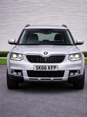 2016 Skoda Yeti 1.2 Tsi Se L Outdoor DSG Euro 6 (s/s) 5dr in Silver — image 2