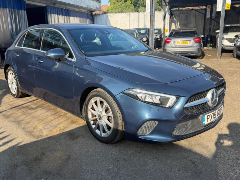 2019 Mercedes-Benz A Class 1.3 A180 Sport 7g-Dct Euro 6 (s/s) 5dr in Blue — image 1