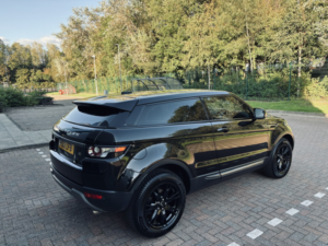 2012 Land Rover Range Rover Evoque 2.2 Sd4 Pure in Black — image 6