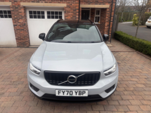 2020 Volvo Xc40 2.0 B4 Mhev R-Design Auto Euro 6 (s/s) 5dr in Silver — image 2