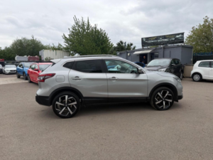 2017 Nissan Qashqai 1.5 Dci Tekna Euro 6 (s/s) 5dr in Silver — image 6