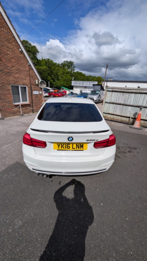 2016 BMW 3 Series 2.0 320d Ed Sport Saloon in White — image 2
