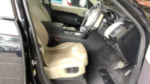 2019 Land Rover Discovery 2.0 Sd4 Se Auto 4WD Euro 6 (s/s) 5dr in Black — image 3