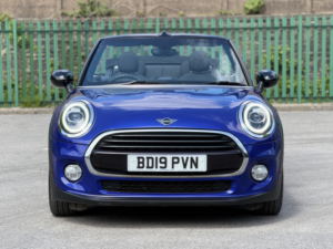 2019 MINI Convertible 1.5 Convertible Cooper Classic in Blue — image 5