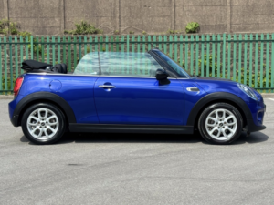 2019 MINI Convertible 1.5 Convertible Cooper Classic in Blue — image 6