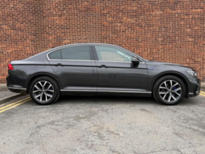 2021 Volkswagen Passat 1.4 Tsi 13kwh Gte DSG Euro 6 (s/s) 4dr in Grey — image 3