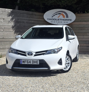2014 Toyota Auris