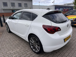 2012 Vauxhall Astra 1.6 16v Sri Vx Line in White — image 4