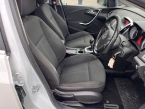 2012 Vauxhall Astra 1.6 16v Sri Vx Line in White — image 5