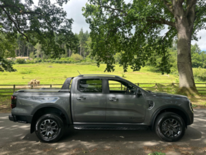 2025 Ford Ranger 2.0 Td Ecoblue Wildtrak Pickup Double Cab 4dr Diesel Auto 4WD Euro 6 (s/s) (205 Ps) in Grey — image 2
