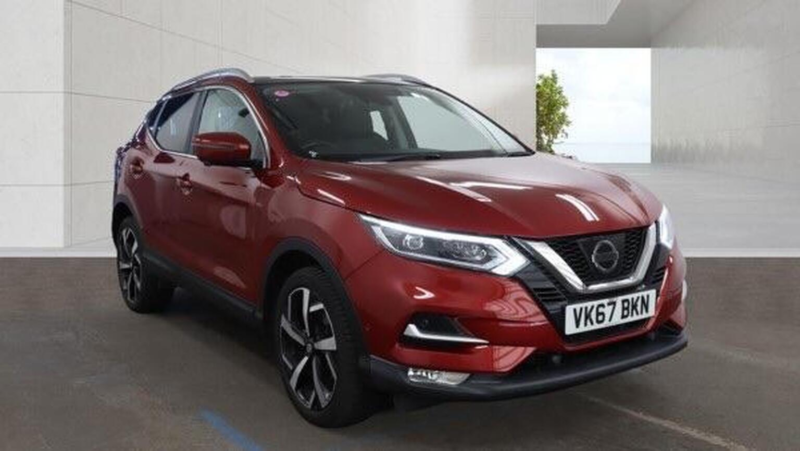 2017 Nissan Qashqai 1.2 Dig-T Tekna Euro 6 (s/s) 5dr in Red — image 1