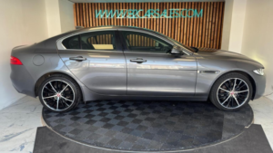 2017 Jaguar Xe 2.0d Portfolio Auto AWD Euro 6 (s/s) 4dr in Grey — image 6