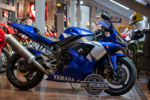 2002 Yamaha R1