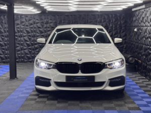 2017 BMW 5 Series 2.0 530e 9.2kwh M Sport Auto Euro 6 (s/s) 4dr in White — image 2