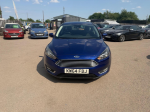2015 Ford Focus 1.6 Tdci Titanium Euro 5 (s/s) 5dr in Blue — image 2