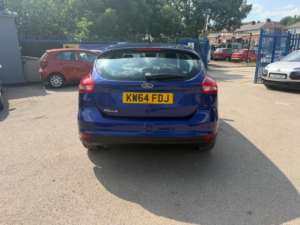 2015 Ford Focus 1.6 Tdci Titanium Euro 5 (s/s) 5dr in Blue — image 3