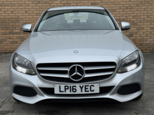 2016 Mercedes-Benz C Class 2.1 C220d Se in Silver — image 2