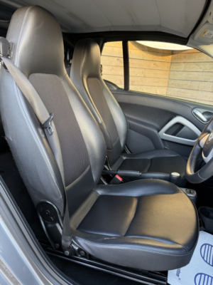 2014 Smart Fortwo 1.0 Grandstyle in Red — image 6