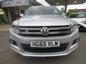 2016 Volkswagen Tiguan 2.0 Tdi Bluemotion Tech R-Line Edition DSG 4WD Euro 6 (s/s) 5dr in Silver — image 5