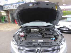 2016 Volkswagen Tiguan 2.0 Tdi Bluemotion Tech R-Line Edition DSG 4WD Euro 6 (s/s) 5dr in Silver — image 6
