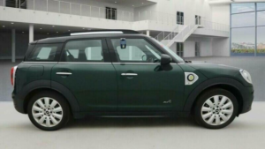 2017 MINI Countryman 1.5 7.6kwh Cooper Se Auto All4 Euro 6 (s/s) 5dr in Green — image 6