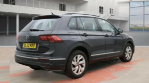2022 Volkswagen Tiguan 1.4 Tsi 13kwh Life DSG Euro 6 (s/s) 5dr in Grey — image 5