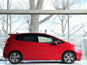 2014 Honda Jazz 1.5 Hybrid Es CVT Euro 5 5dr in Red — image 2