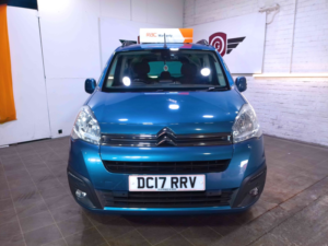 2017 Citroen Berlingo 1.6 Bluehdi Flair in Blue — image 3