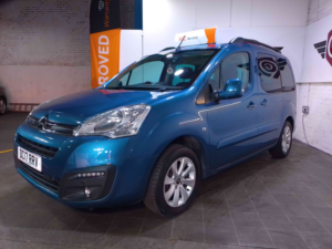 2017 Citroen Berlingo 1.6 Bluehdi Flair in Blue — image 4