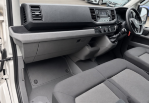 2022 Volkswagen Crafter 2.0 Tdi Cr35 Business Lwb 6 Speed in White — image 4