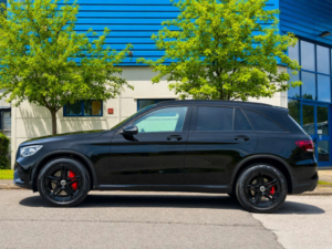 2020 Mercedes-Benz Glc 2.0 Glc 220 D 4matic Amg Line Auto 4WD 5dr in Black — image 5