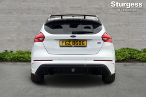 2017 Ford Focus 2.3t Ecoboost Rs AWD Euro 6 (s/s) 5dr in White — image 6