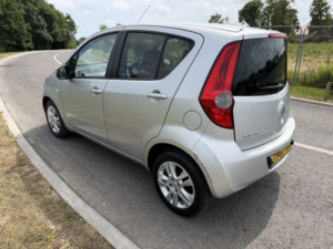 2011 Vauxhall Agila 1.2 Vvt Se in Silver — image 5